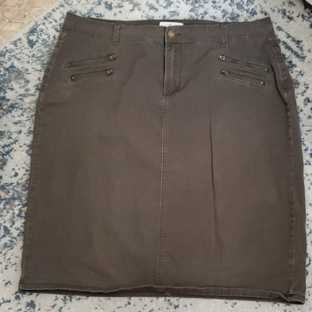 Main Street Exchange size 16 skirt